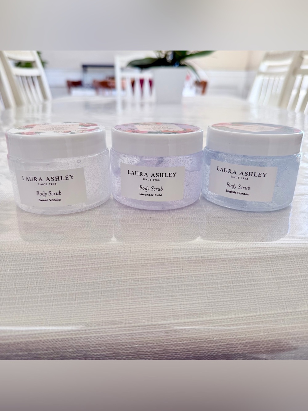 Pick One Laura Ashley Body Scrub - vanilla, lavender, English garden